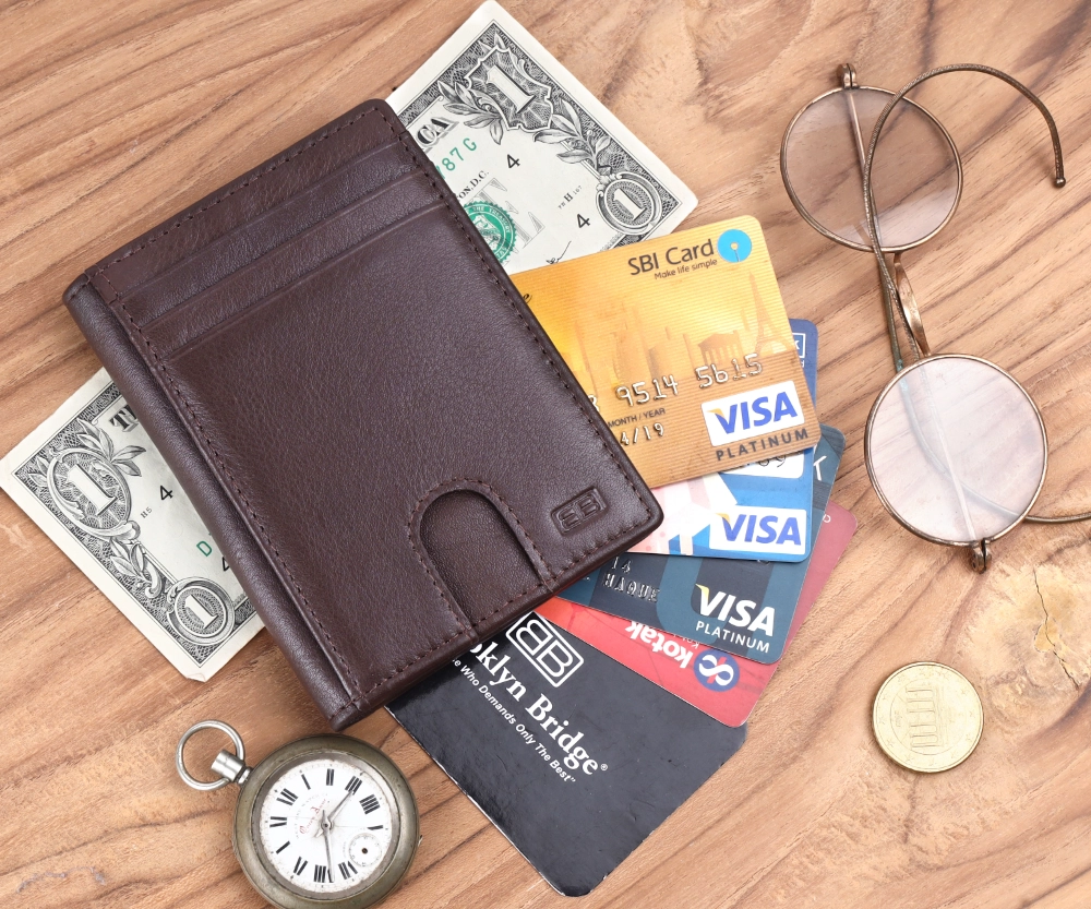 RFID Protected Pull Strap Card Holder Wallet for Daily Use - Image 8